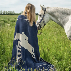 In2Green Equestrian Jumper Throw