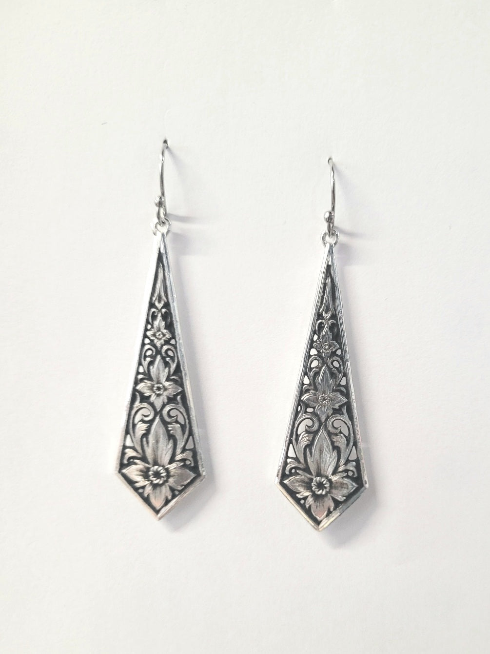 Montana Silversmiths Floral Dangle Earrings